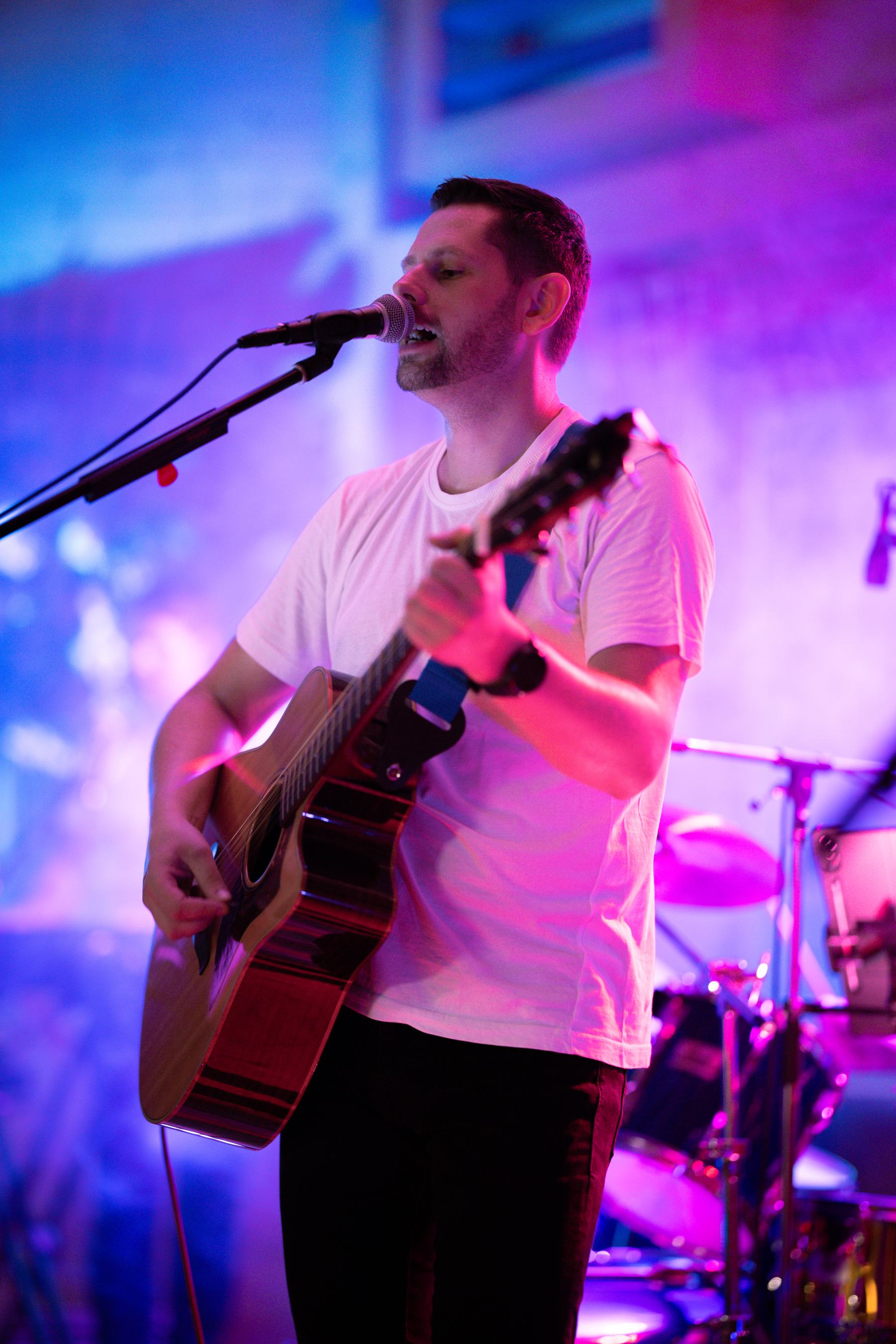 Konzertaufnahme beim Gitarre spielen